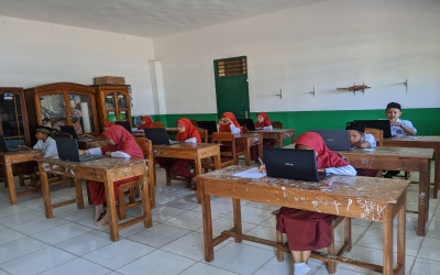 Ujian AKMI Berbasis Komputer